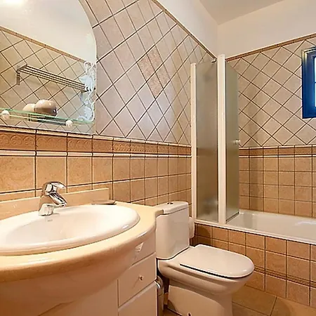 Tamia & Atlantico Marina Rubicon فيلة